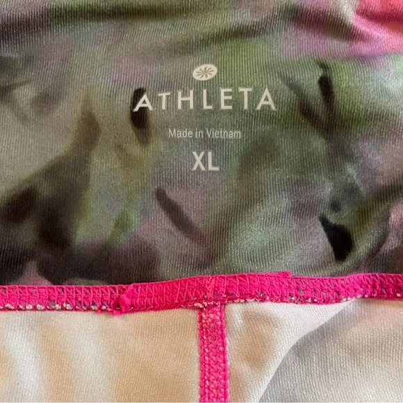 Athleta Chaturanga Bloom Capri Multi Color Crop Leggings XL Pink Black - Picture 3 of 5